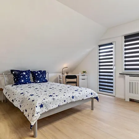 Sena Apartment *